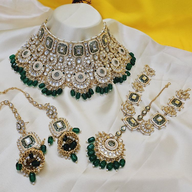 Picture of Comely Alloy & Stone & Moti Green Necklace