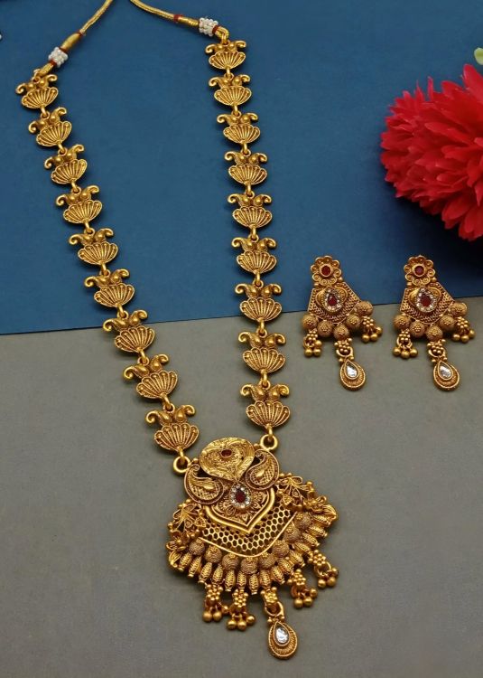 Picture of Sightly Alloy Golden Long Necklace