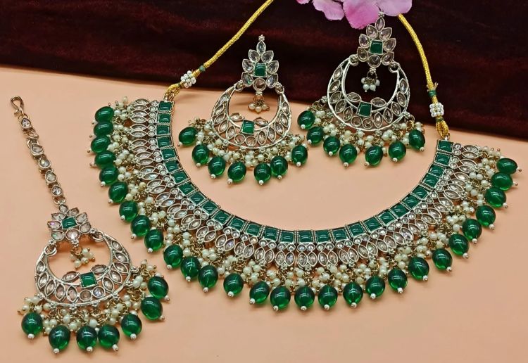 Picture of Delightful Alloy Green Necklace