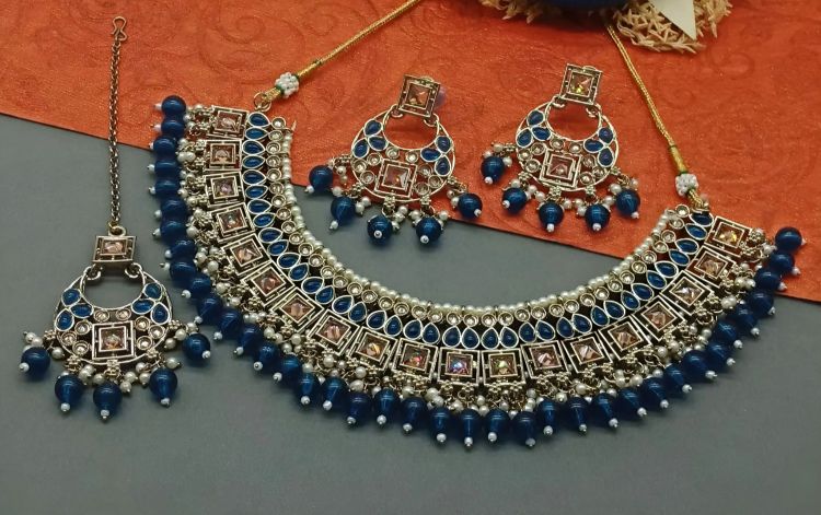 Picture of Enticing Alloy Blue Necklace