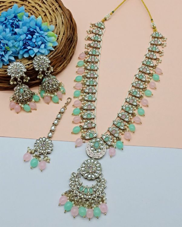 Picture of Gorgeous Alloy & Stone & Moti Multi Necklace